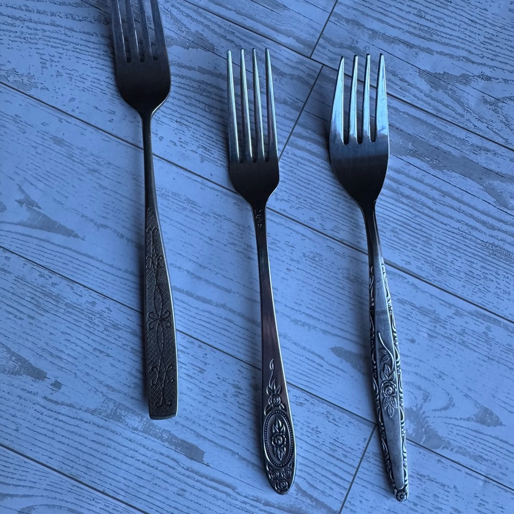 Classic Floral Pattern Stainless Steel Dining Forks - REPURPOSE PROJECTS